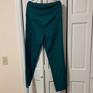 Green Wonderwinks Maternity Scrub Pants